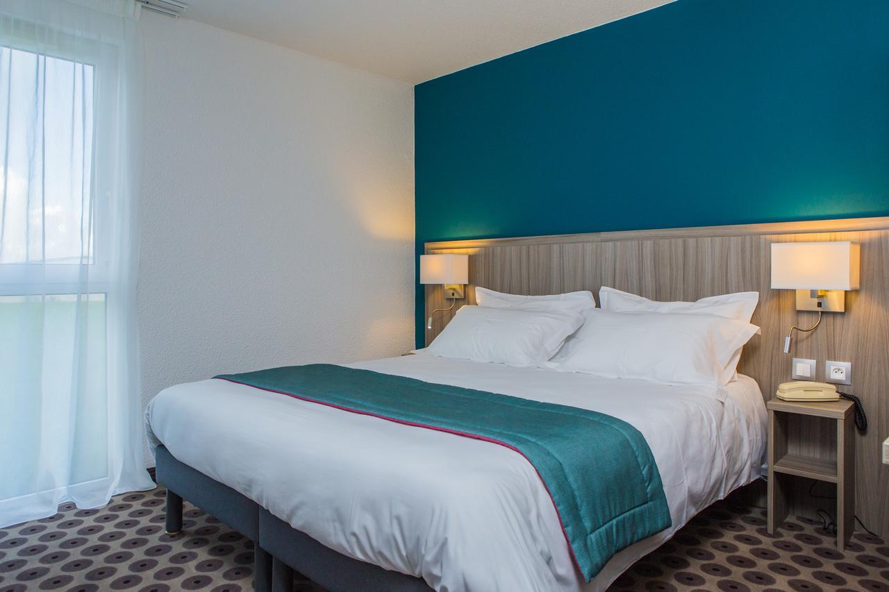 Hotel De La Seine La Frenaye Экстерьер фото