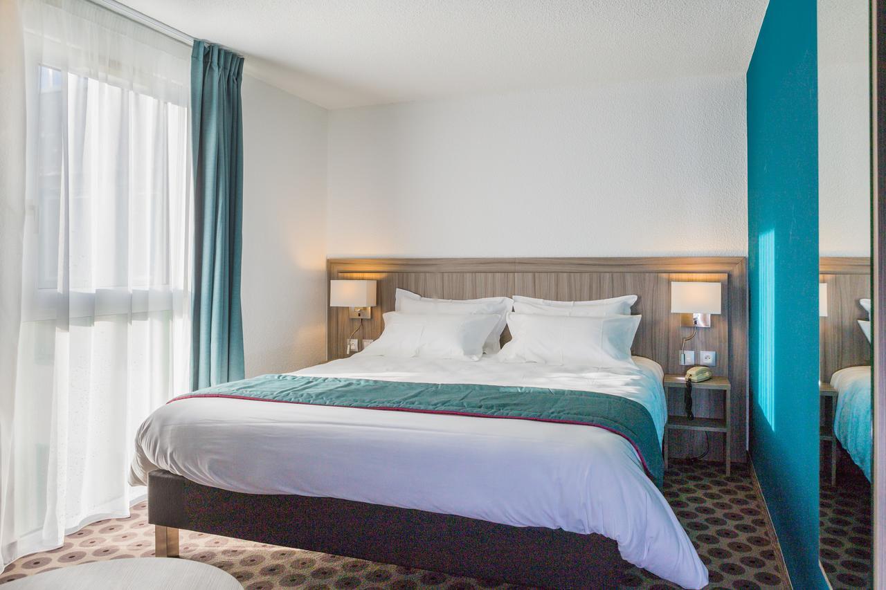 Hotel De La Seine La Frenaye Экстерьер фото